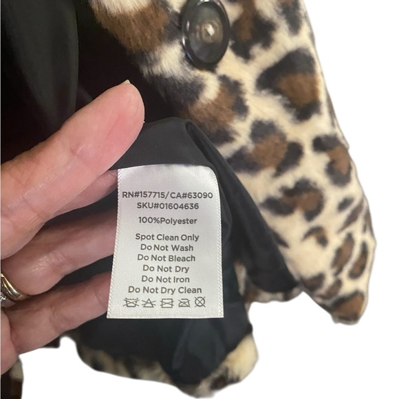 Women's Leopard Print Jacket - Picture 8 of 9